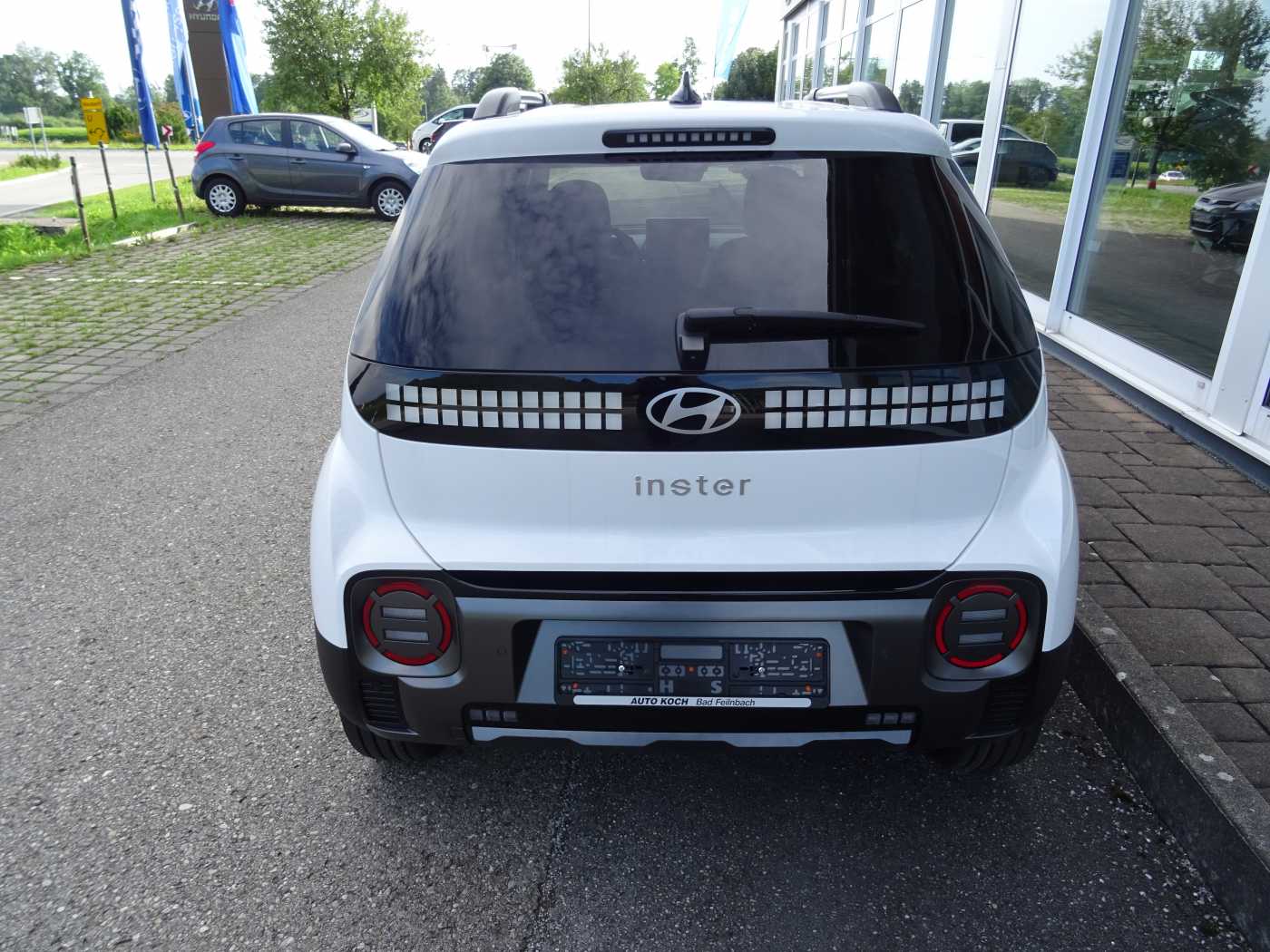 Inster CROSS, Elektro 49 kWh , Effizienz Paket, V2L Paket