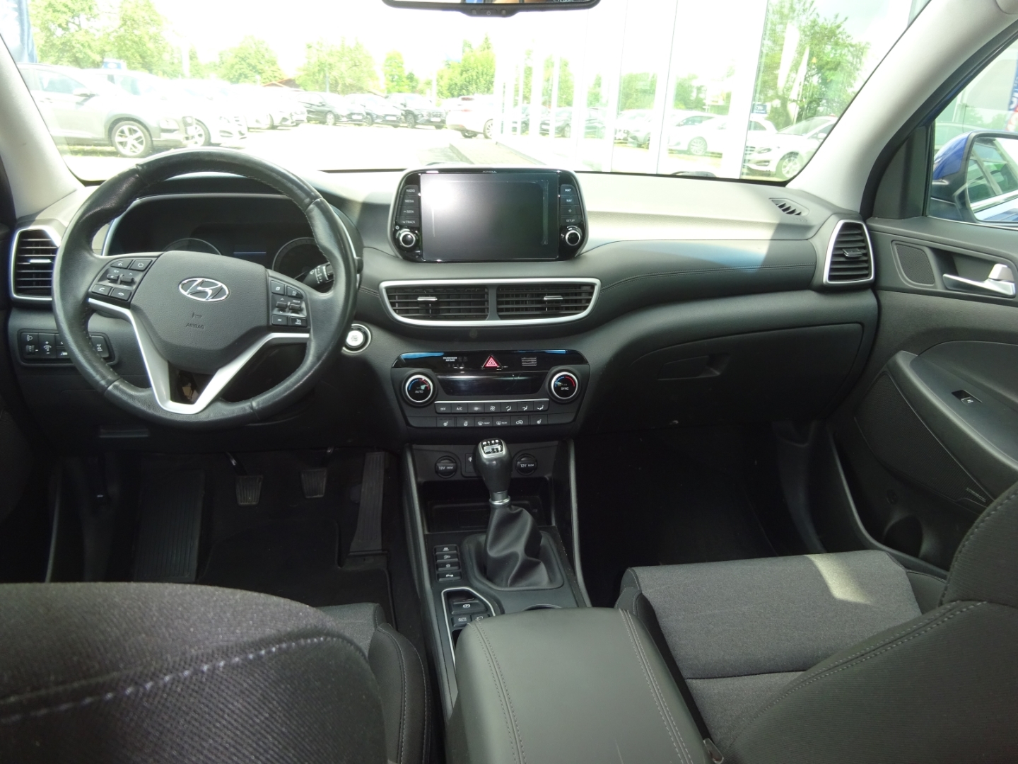 TUCSON Premium FL MJ20 1.6 GDi Turbo M T 4WD PREMIUM Panor AHK El. Panodach Navi Soundsystem AHK