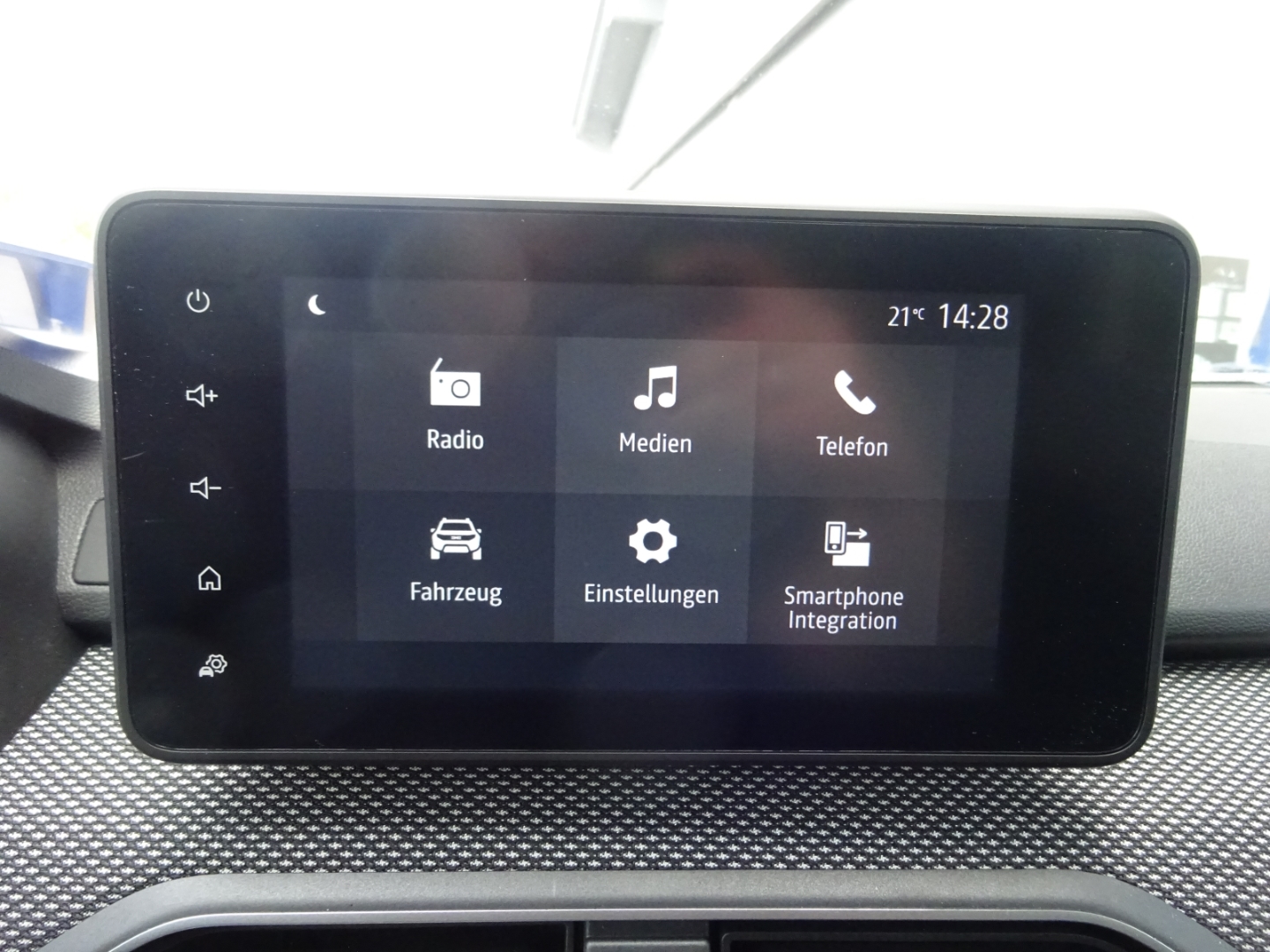 Jogger Expression Digitales Cockpit Apple CarPlay Android Auto Fahrerprofil DAB Notbremsass.
