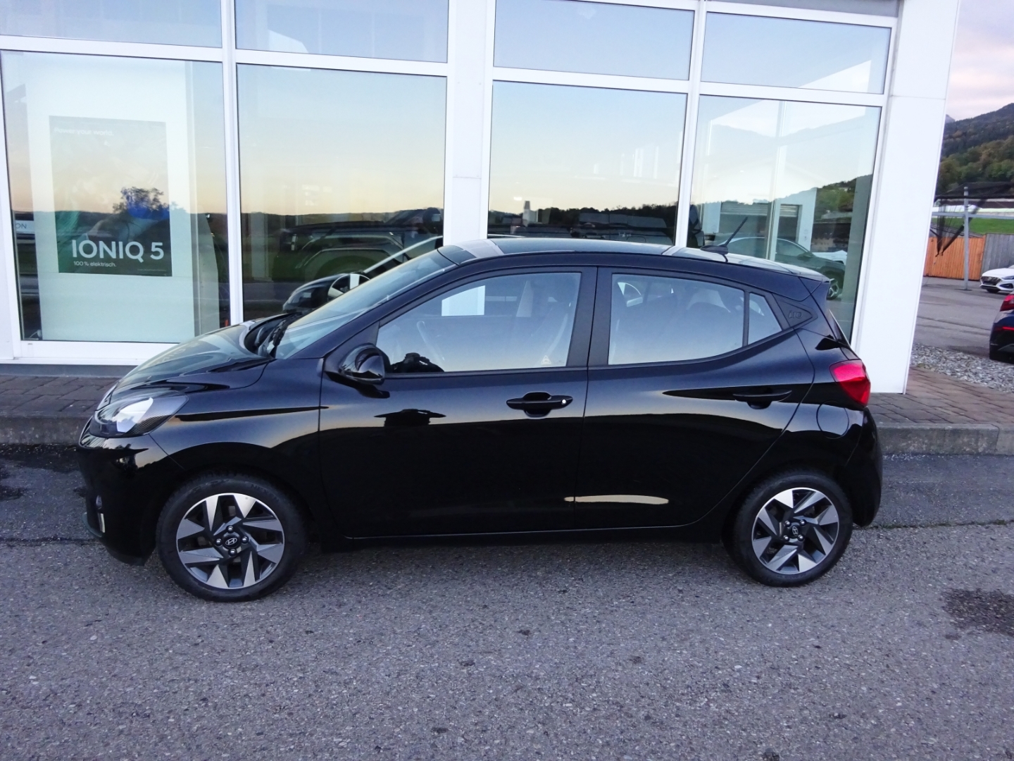i10 FL (MY24) 1.0 Benzin (67 PS) 5-AMT 2WD Trend Navi Apple CarPlay Android Auto Musikstreaming