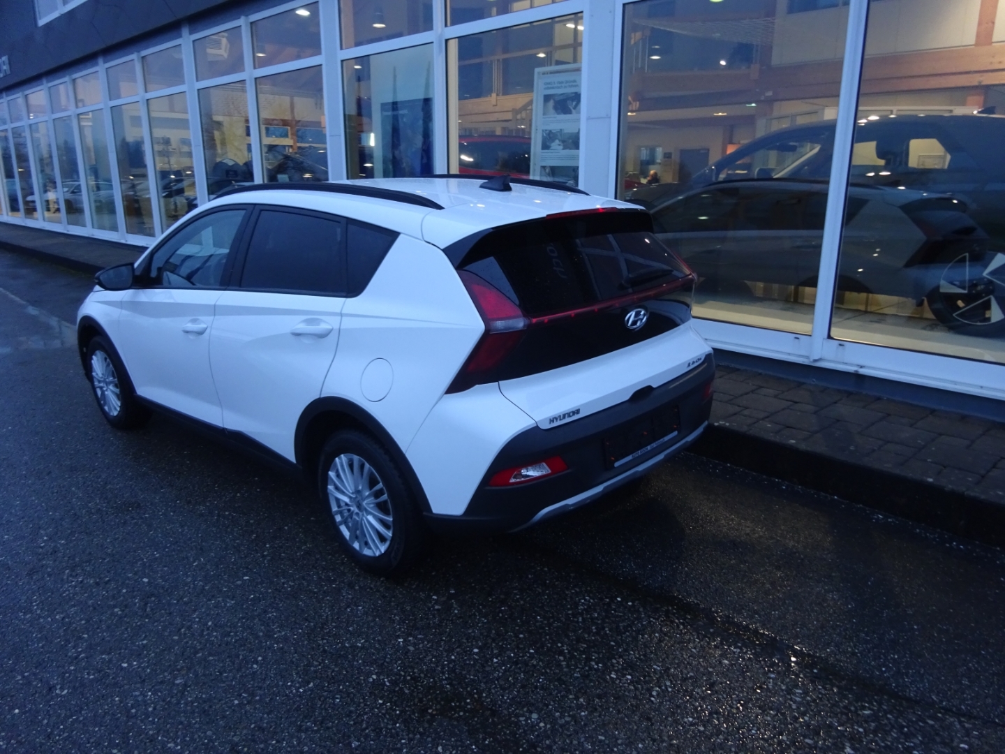 BAYON 2WD (MJ23) 1.0 T-Gdi (100PS) M T Connect & Go leichter Hagelschaden