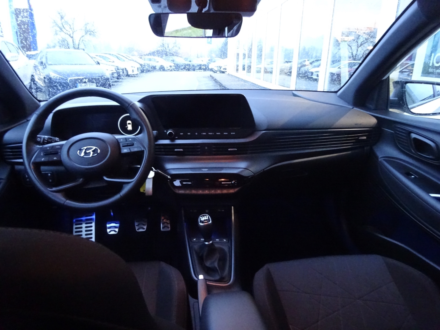 BAYON 2WD (MJ23) 1.0 T-Gdi (100PS) M T Connect & Go leichter Hagelschaden