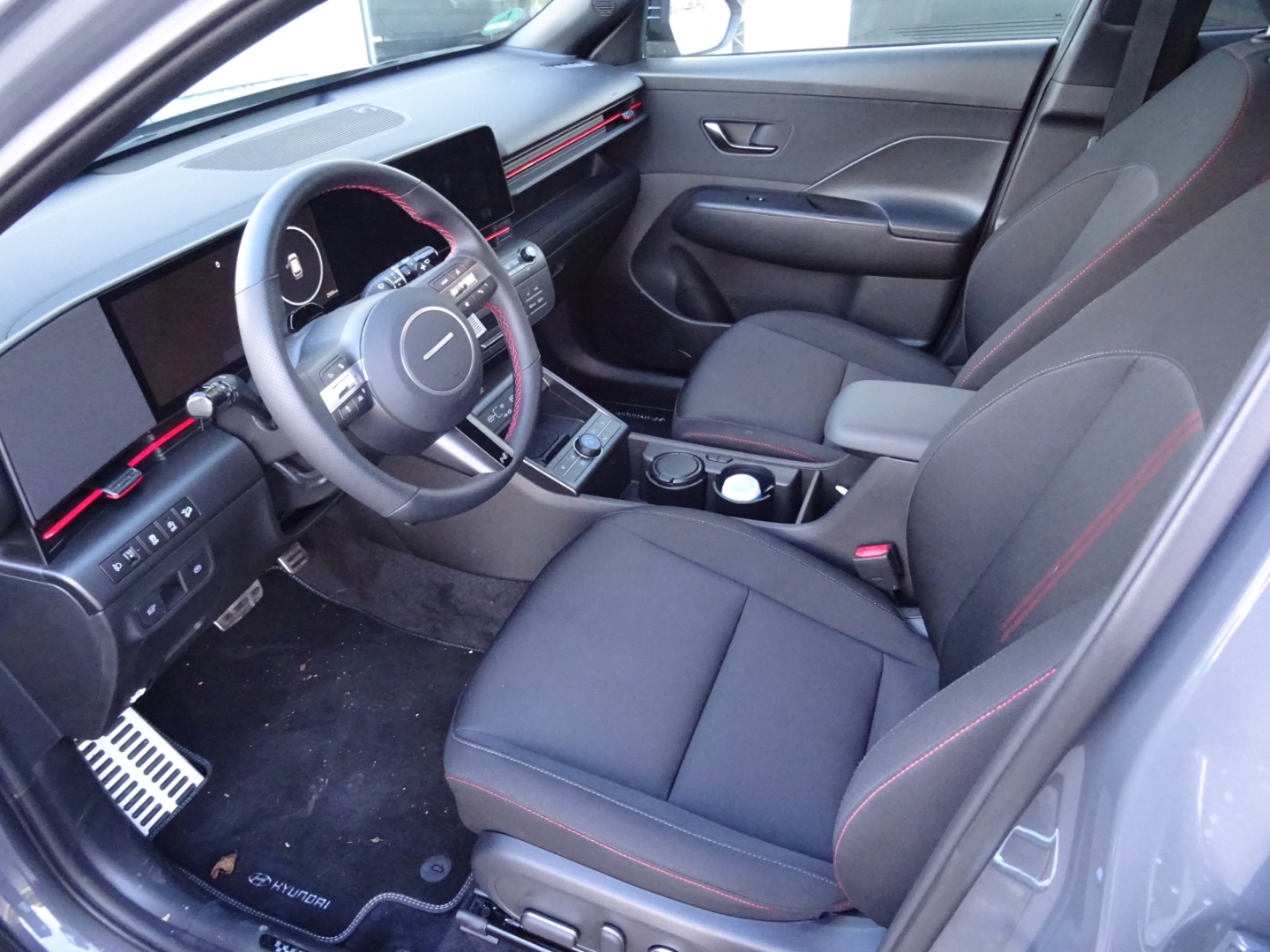 KONA Line SX2 (MY25) 1.6 T-GDI (170 PS) 7-DCT 4WD N Lin Navi Digitales Cockpit LED