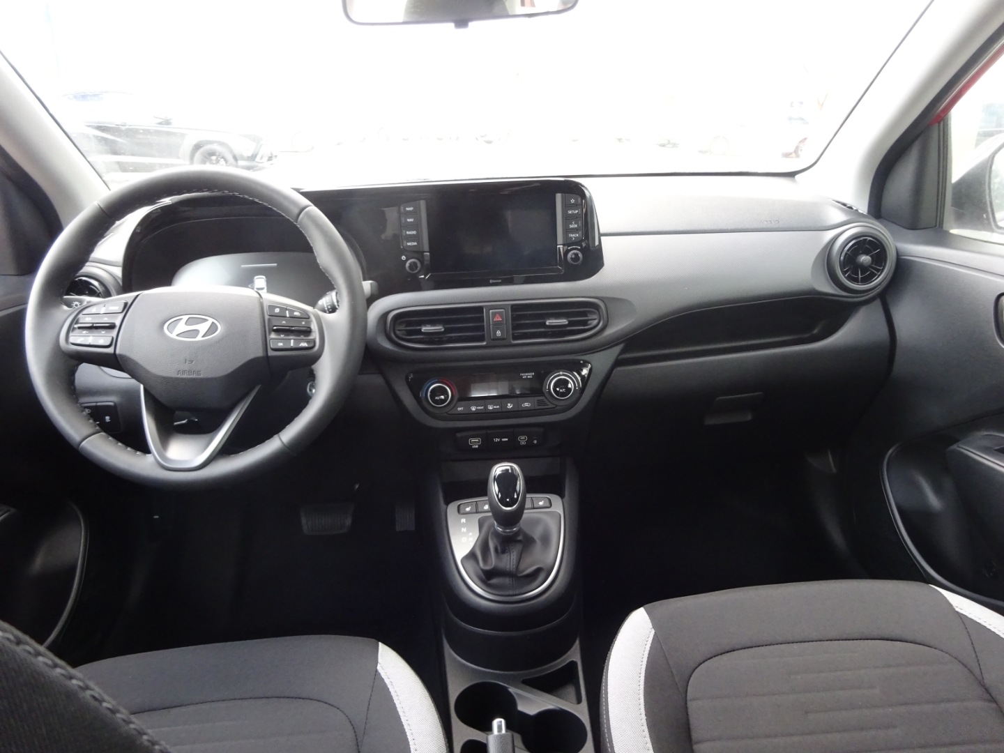 i10 Trend FL (MY25) 1.0 Benzin (63 PS) 5-AMT 2WD Trend, Navi Apple CarPlay Android Auto