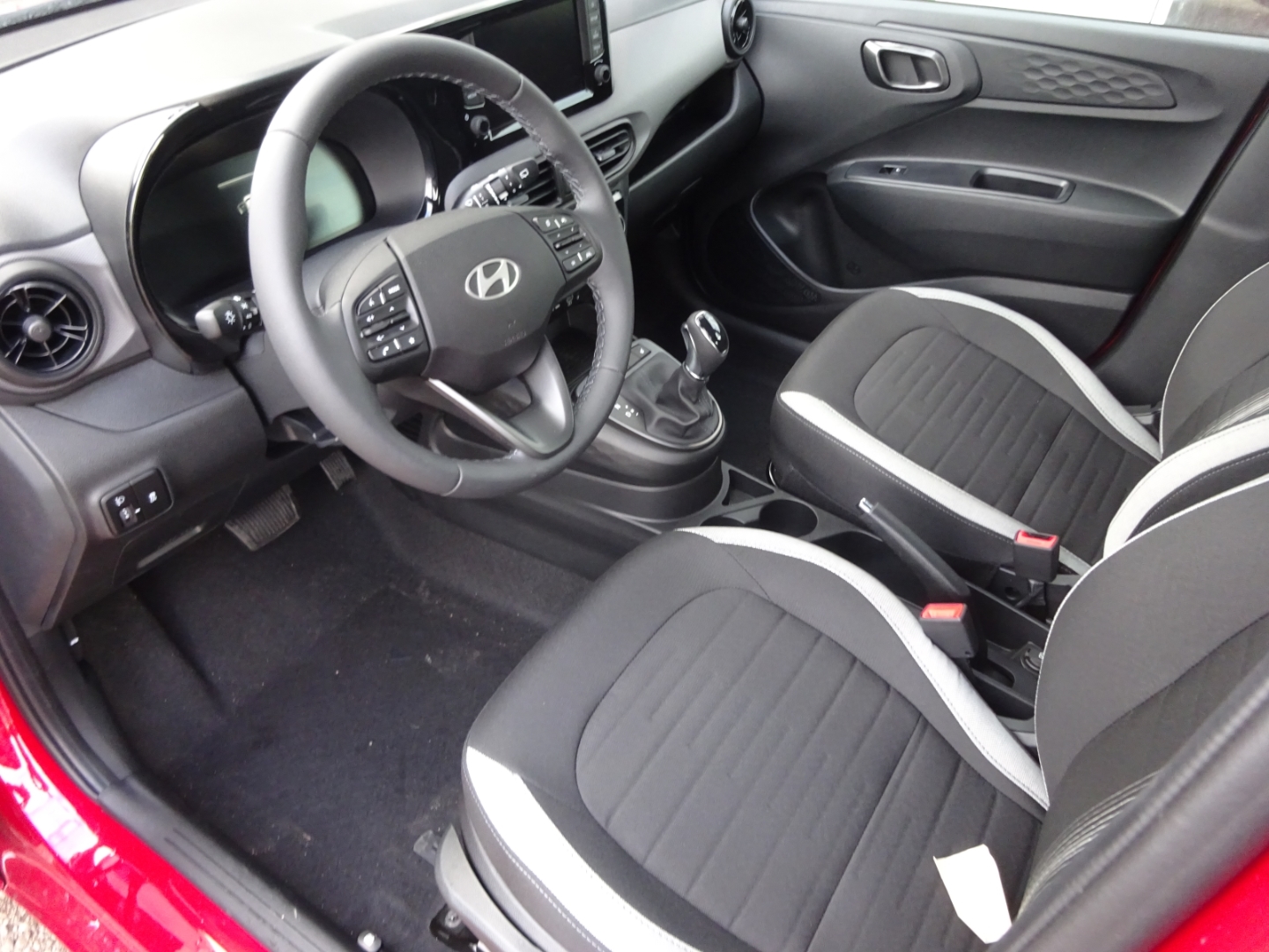 i10 Trend FL (MY25) 1.0 Benzin (63 PS) 5-AMT 2WD Trend, Navi Apple CarPlay Android Auto