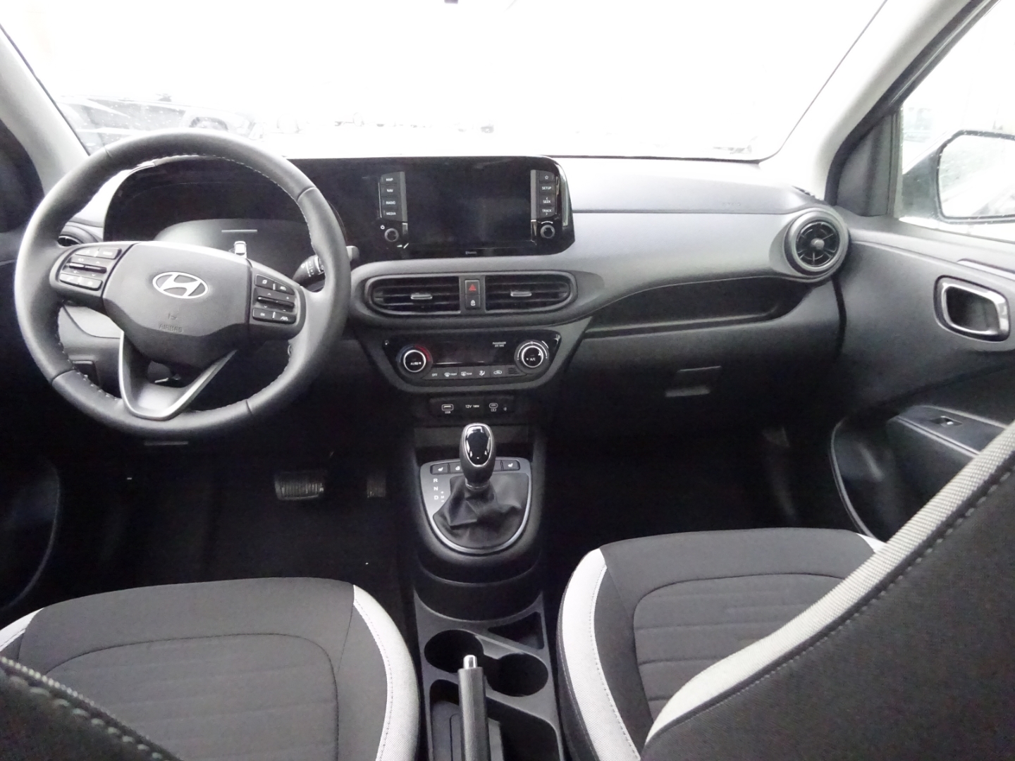 i10 Trend FL (MY25) 1.0 Benzin (63 PS) 5-AMT 2WD Trend, Navi Apple CarPlay Android Auto