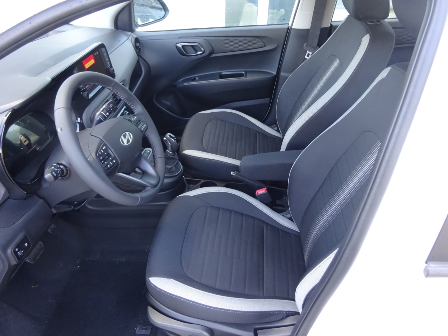 i10 Trend FL (MY25) 1.0 Benzin (63 PS) 5-AMT 2WD Trend, Navi Apple CarPlay Android Auto