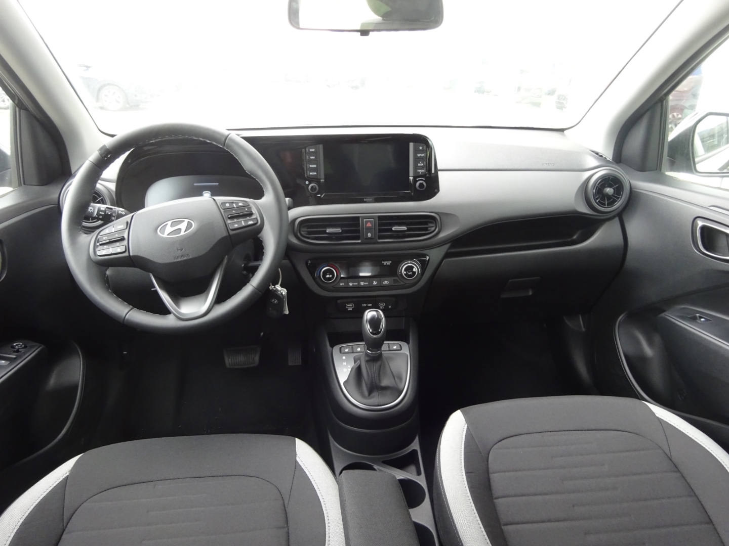i10 Trend FL (MY25) 1.0 Benzin (63 PS) 5-AMT 2WD Trend, Navi Apple CarPlay Android Auto