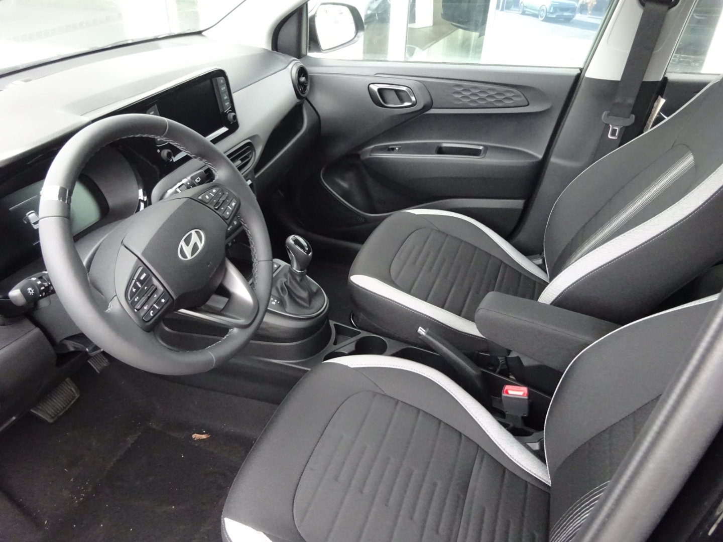 i10 Trend FL (MY25) 1.0 Benzin (63 PS) 5-AMT 2WD Trend, Navi Apple CarPlay Android Auto