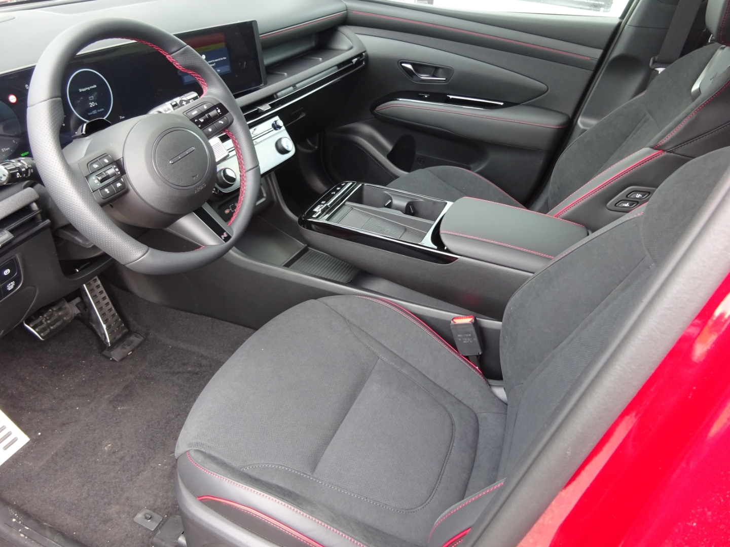 TUCSON Line X Hybrid T-GDI EU6e FL HEV (MY27) 1.6 T-GDi (239 PS) 6-AT 2WD N HUD El. Panodach