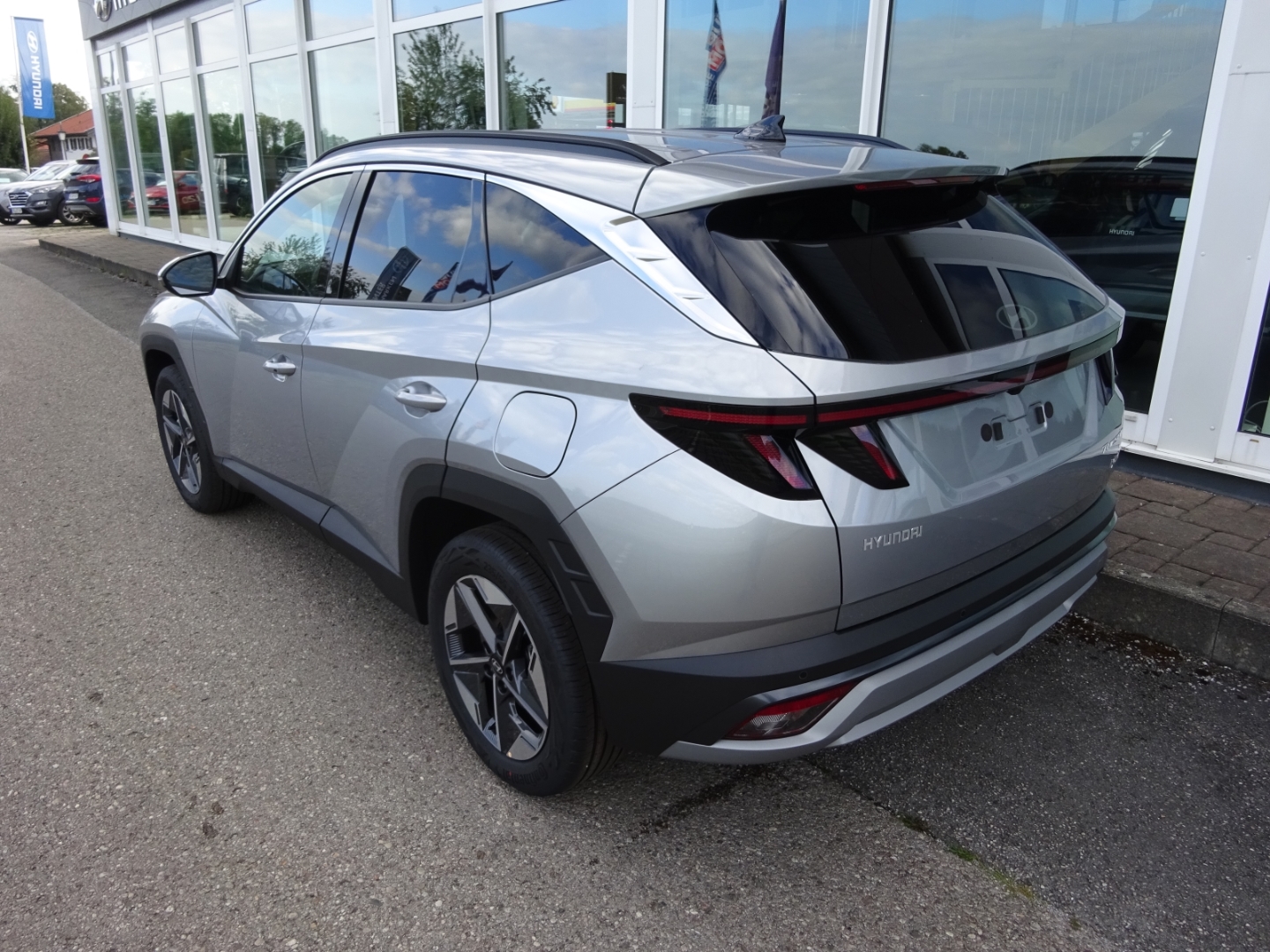TUCSON Trend Hybrid FL HEV (MY27) 1.6 T-GDi (239 PS) 6-AT 2WD T Navi Digitales Cockpit