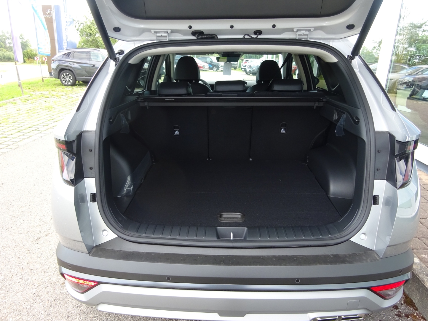 TUCSON Trend Hybrid FL HEV (MY27) 1.6 T-GDi (239 PS) 6-AT 2WD T Navi Digitales Cockpit