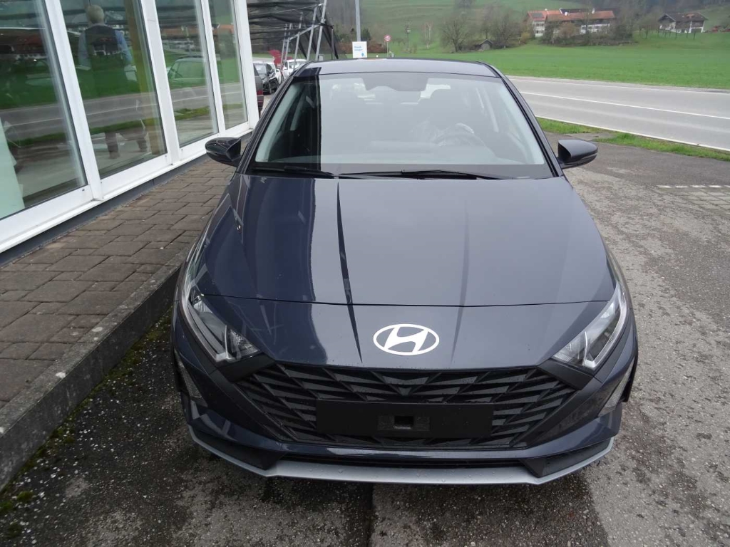 i20 1.2 M T, Select Apple CarPlay DAB Spurhalteass. Fernlichtass. Verkehrszeichenerk.