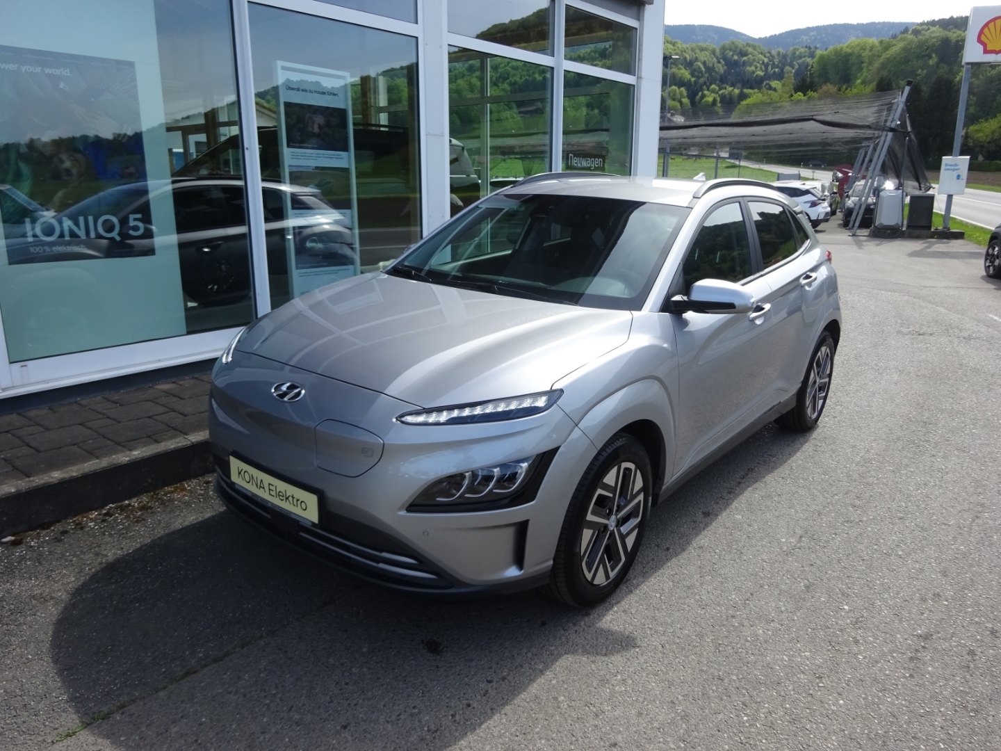 KONA Basis Elektro 2WD ACC Apple CarPlay Android Auto Klimaautom Fahrerprofil DAB Keyless