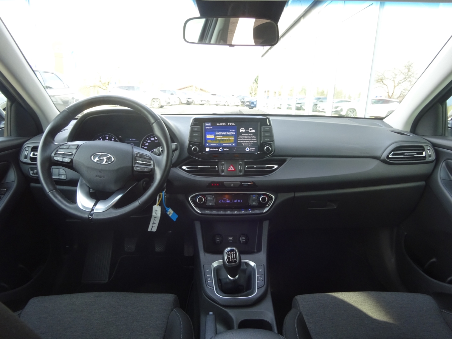 i30 Edition 30 Apple CarPlay Android Auto Mehrzonenklima DAB SHZ LenkradHZG Spurhalteass. AHK