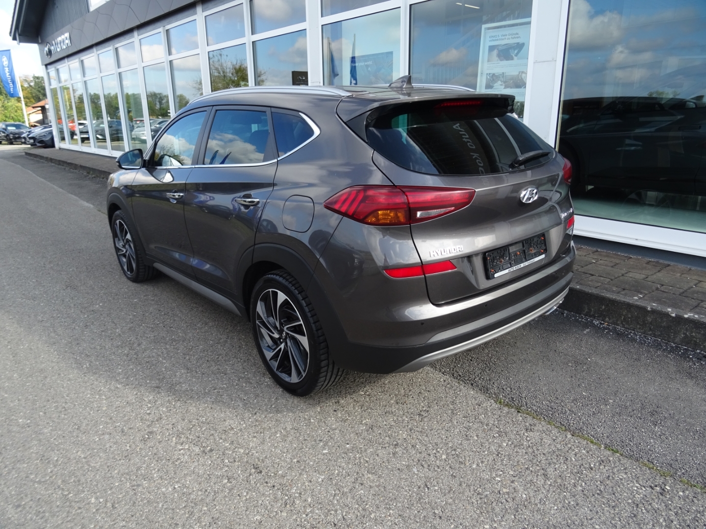 TUCSON 1.6 T-GDI Premium 4WD Winterkompletträder Anhängerkupplung Marderschreck