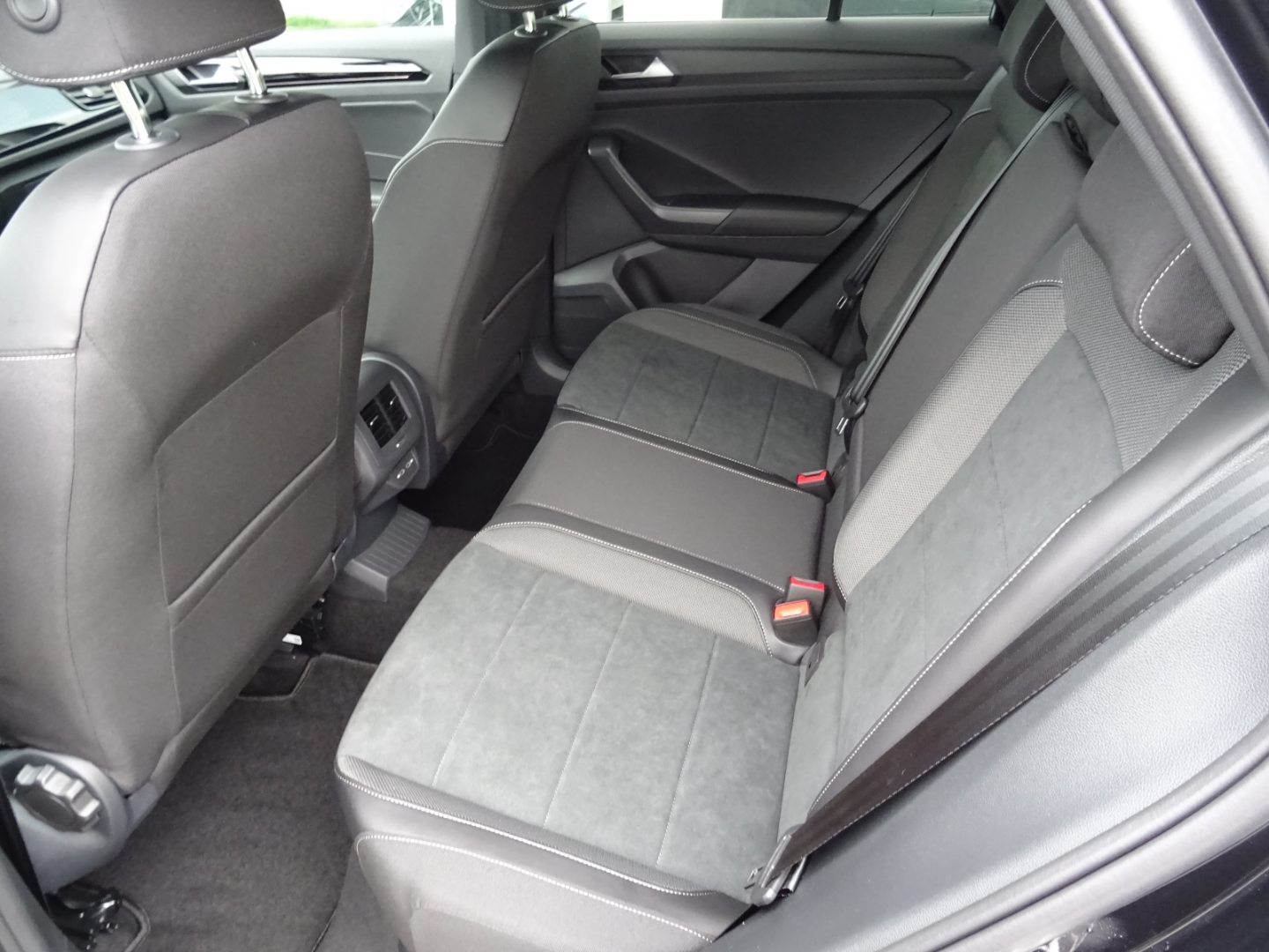 T-Roc 1.5 Designpaket Black Style 2WD Matrix LED IQ Light IQ Drive Paket