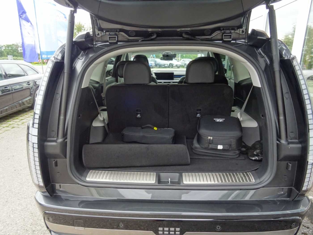 IONIQ 9 Elektro 110 kWh, Uniq 4WD 6-Sitzer
