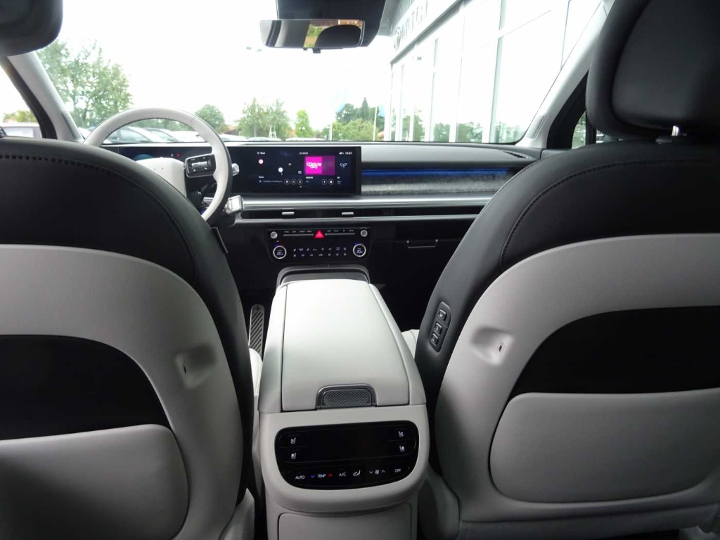 IONIQ 9 Elektro 110 kWh, Uniq 4WD 6-Sitzer