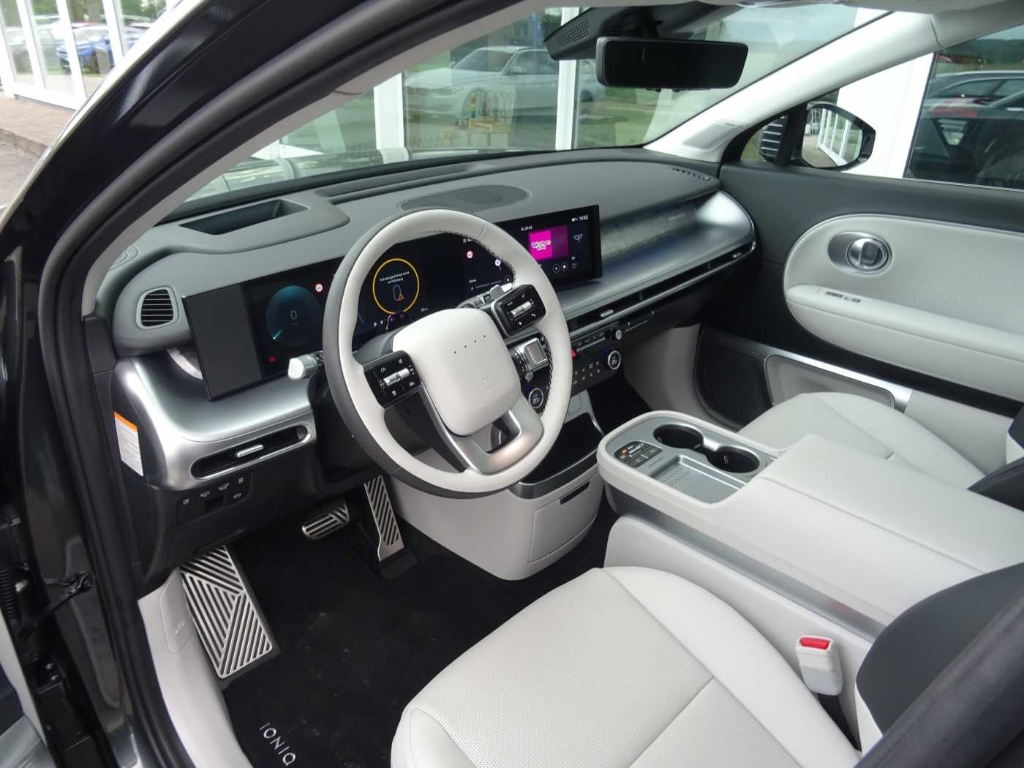 IONIQ 9 Elektro 110 kWh, Uniq 4WD 6-Sitzer