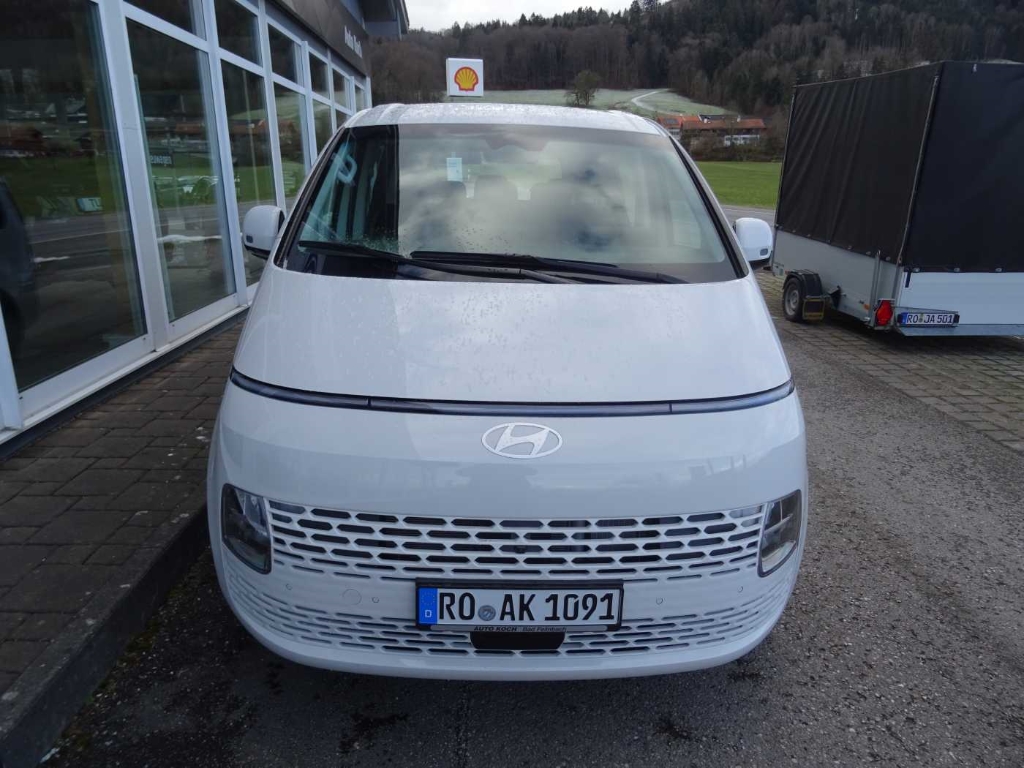 STARIA 1.6 T-GDI Hybrid A T, TREND 18 Alu, Park-Pa
