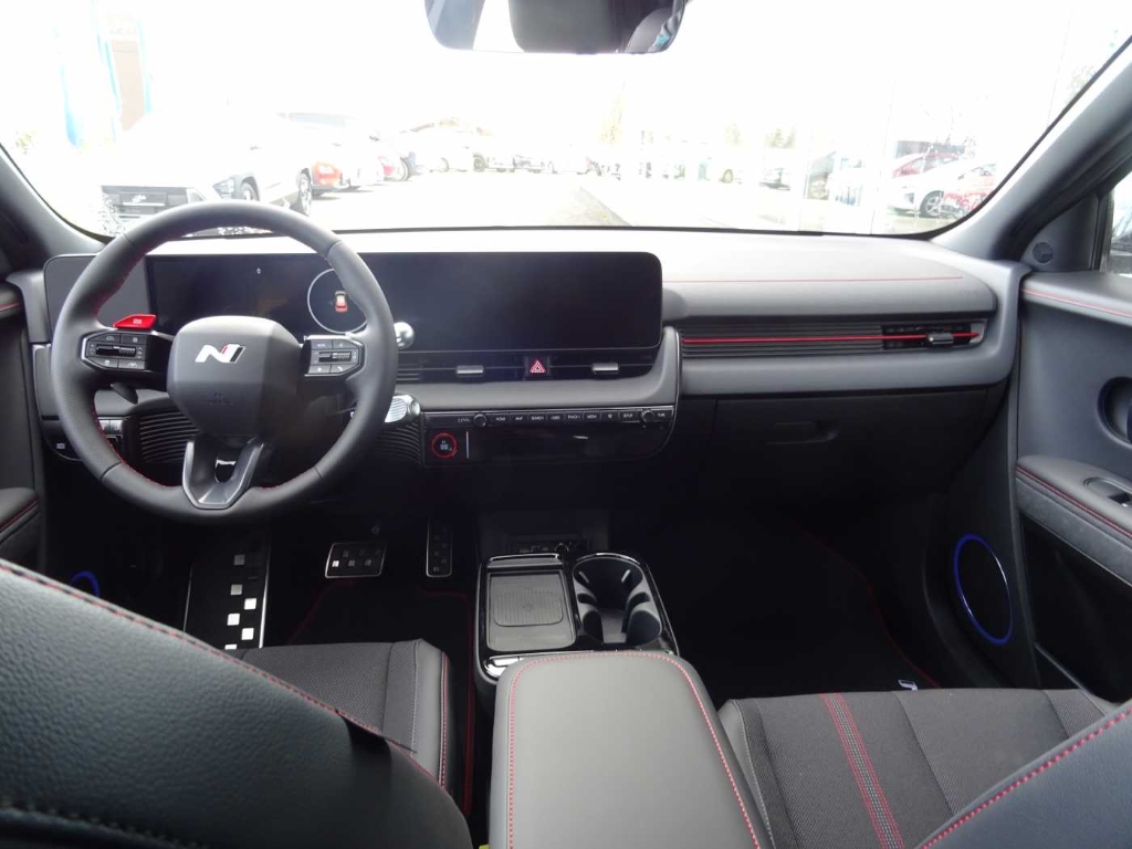 IONIQ 5 N 84 kWh, Line